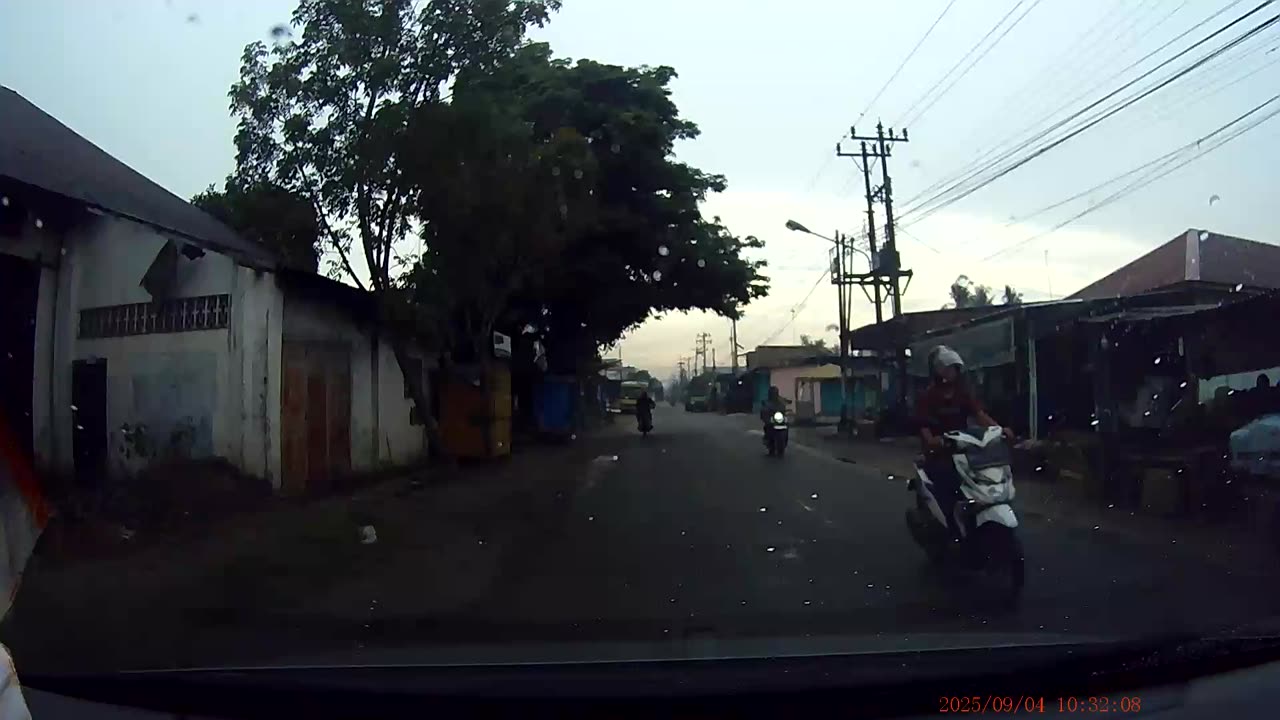 Rainy Road Adventures | Dashcam Captures the Unexpected - Part 5
