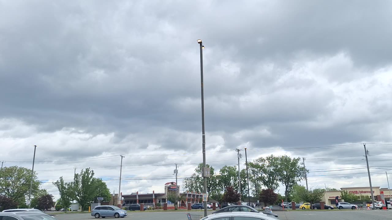 A " low flying cloudy(not real)" day6/1