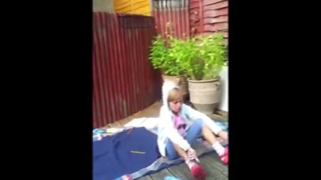 Hampstead Children - cutting heads off