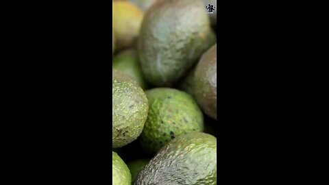 🥑 Heart-Healthy Avocado Rich in Good Fats