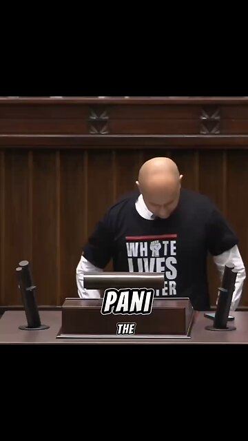 🇵🇱 Polish MP Dariusz Matecki wears a 'White Lives Matter' t-shirt while speaking in the