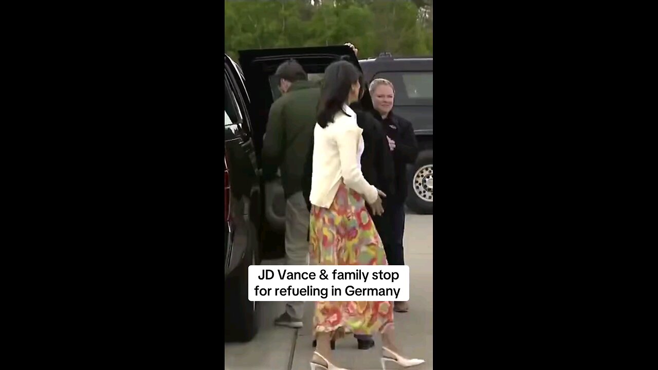 JD Vance & family stop for refueling in Germany #jd #jdvance #india #trump #trumpsupporters