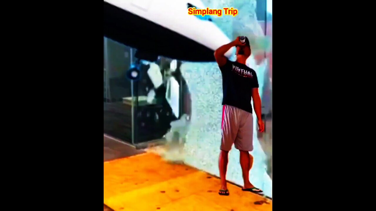 Simplang Trip 37: Here’s how to escape inside the building from plane bumb.