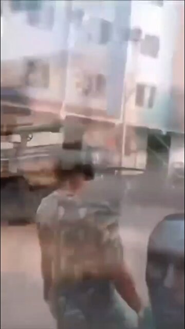 “Sudanese Army Strikes RSF Positions With Rare 106mm Recoilless Rifle”