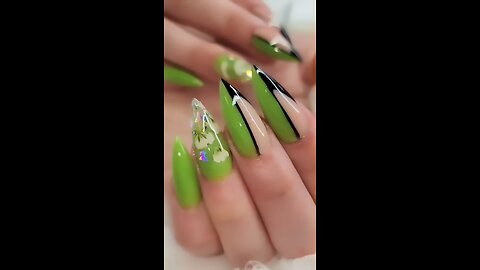 💚🌸 Green & Light Pink Nails Art with Super Kappas Flowers – Soft & Elegant Design