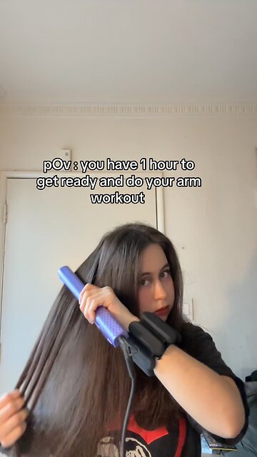 Girlmath 💅 #pilates #weights #workout #armworkout #fyp #thickhair