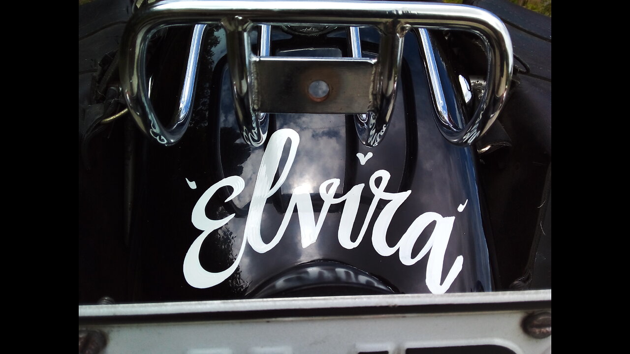 Pinstriping and Lettering 'Evira' the 2005 Triumph Speedmaster.