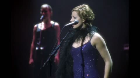 Plenty - Sarah McLachlan (live)