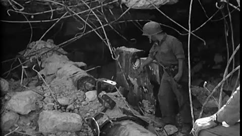 BOMB DISPOSAL ON OKINAWA - BOMB DISPOSAL ON OKINAWA - 428-npc-14046
