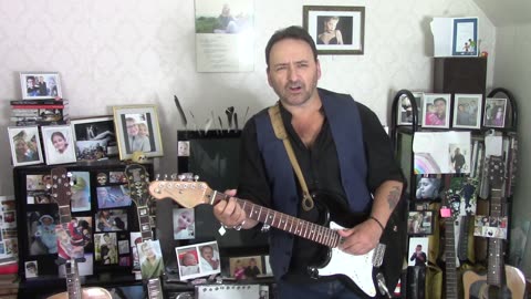Paul Murphy - 'Catch-Up Time' [Take 3] and cover of Bob Dylan's 'Maggie's Farm'