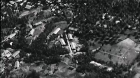 GUN CAMERA VIEWS OF AIR ATTA... - GUN CAMERA VIEWS OF AIR ATTACK ON RABAUL & VICINITY - 428-npc-4535