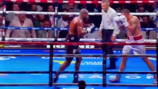 Usyk countered and cracked Dubois