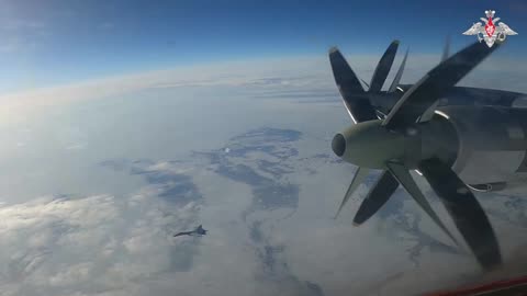 🇷🇺 Russian Strategic Bombers Fly Over Bering Sea for 14 Hours