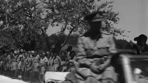 KING GEORGE VI OF E... - KING GEORGE VI OF ENGLAND VISITS BRITISH 8TH ARMY HEADQUARTE - 111-adc-2055