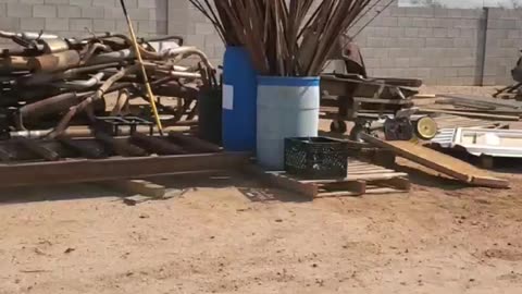 081225 TrucknHotRod Ranch bed rail art