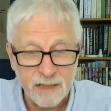 Pond Puzzle: Geometric Growth Explained in Seconds