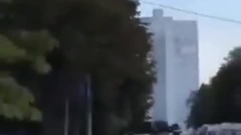 Migratory Lawn Mowers Take Flight Over Israel by the Hundreds 😂