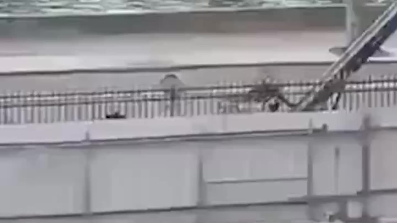 The Louvre museum robbery from different angle