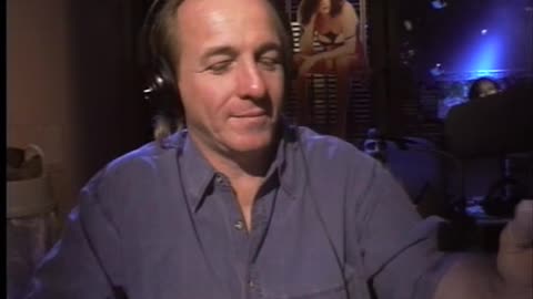Crew Fight Over Howard's Book - 1995