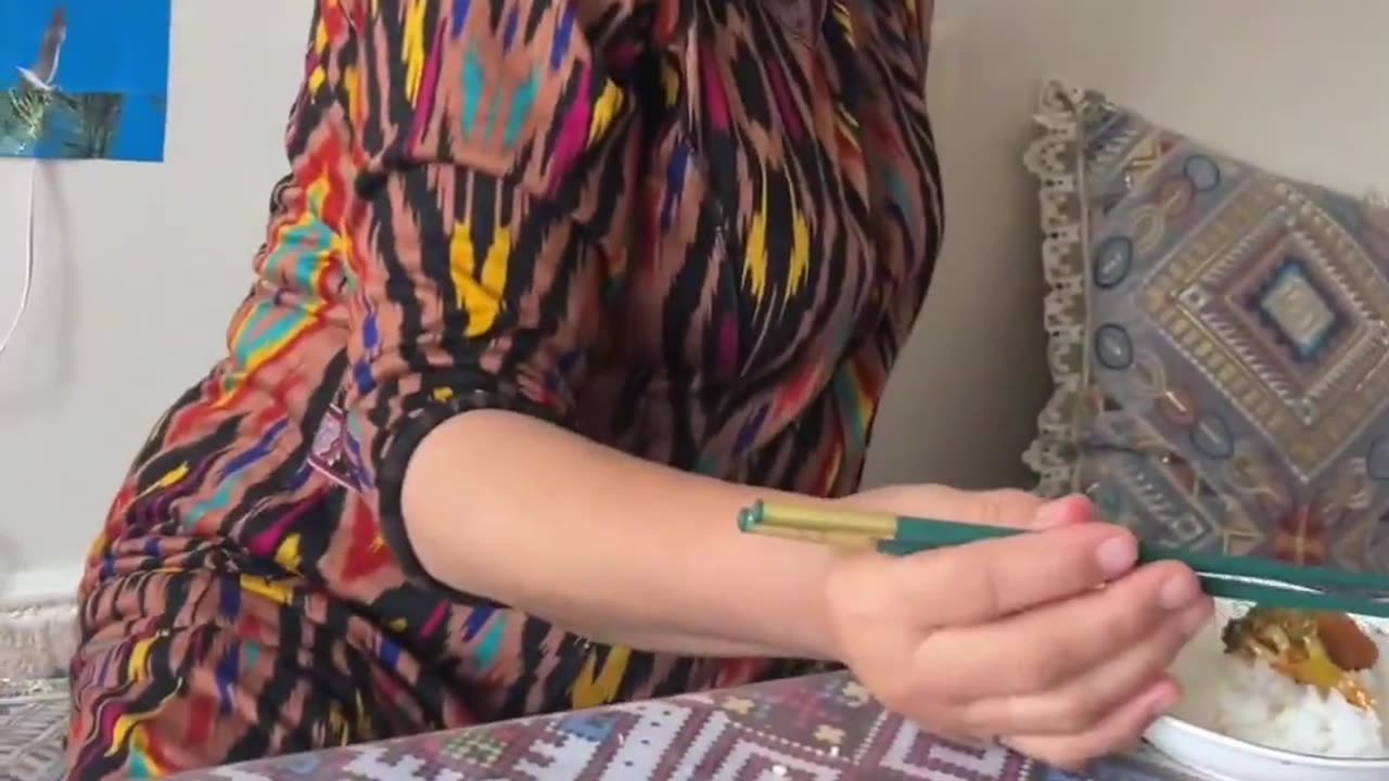 😂🦐 This Mother's First Time Seeing Shrimp is Hilarious! | FunFM