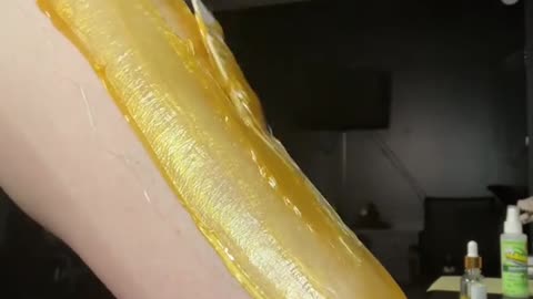 Smooth Leg Waxing with Sexy Smooth Golden Allure Hard Wax | @kgwaxstudio