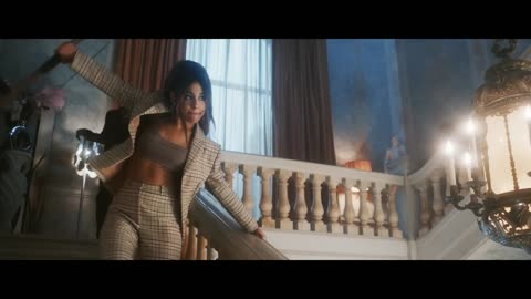 Ariana Grande, Social House - boyfriend (Official Video)