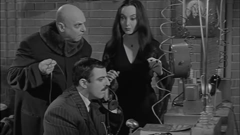 The Addams Family S1 E16 - The Addams Family Meets the Undercover Man