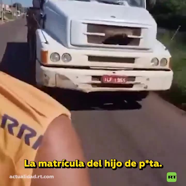 Ciclista es atropellada tras discusión en una avenida de Brasil