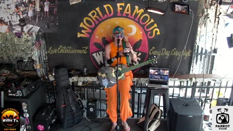 LIVE Music Everyday!