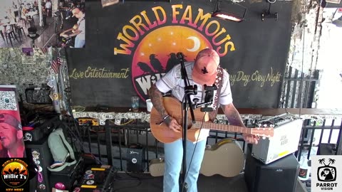 LIVE Music Everyday!