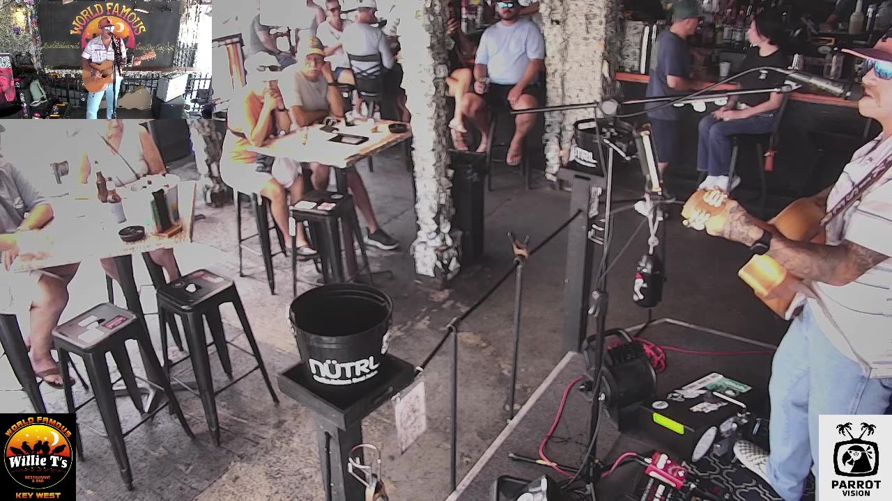 LIVE Music Everyday!