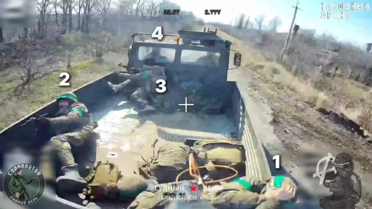Ukrainian soldiers in a pickup truck are pursued at high speed by an explosive FPV drone | Ukraine 2025