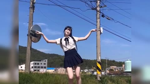 Beautiful girl dancing super cute and lovely - Hot tiktok