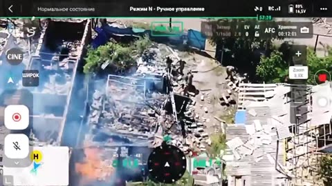 💪🛸 Ukraine Russia War | Ukrainian Soldiers Rescue Trapped Civilian in Toretsk | RCF