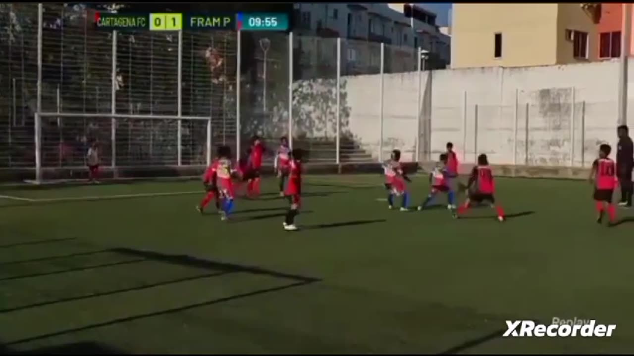Mathías Castellón Araújo, el niño de 9 años con un poder goleador