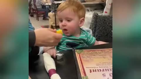 Best Videos of Cute Babies Eating Lemons for the first tome - Try Not to laugh