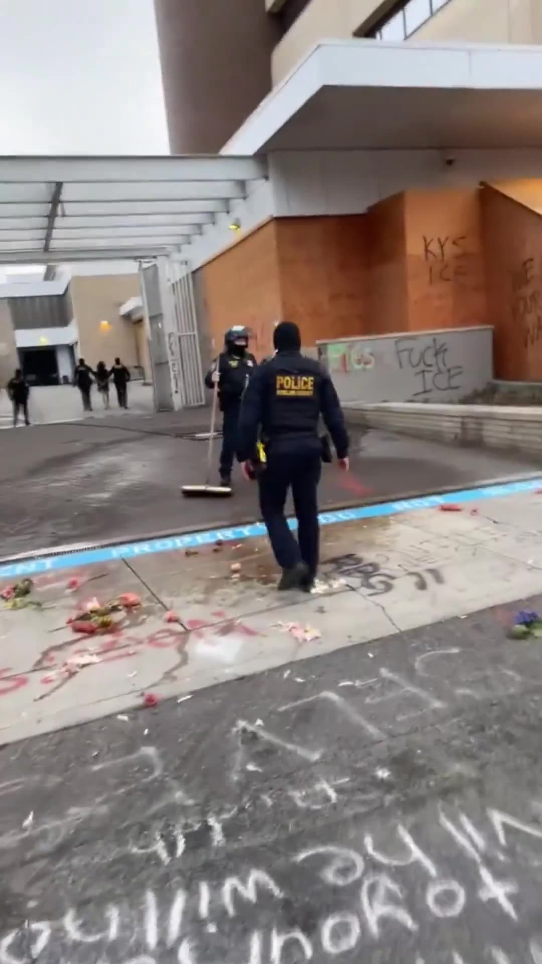 A green haired Trantifa was knocked to the ground outside of the Portland ICE detention