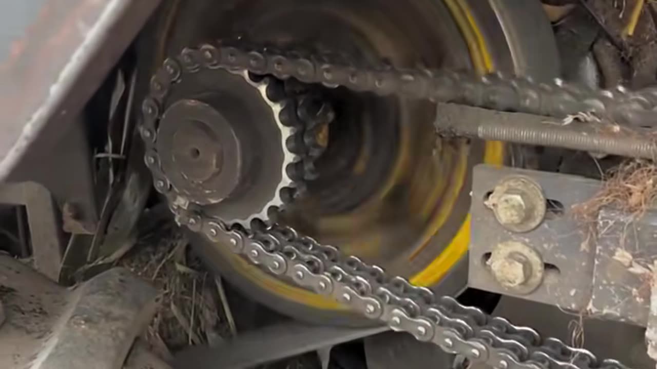 🤩🔧 A Quick Glimpse of This Incredible Machine! | FeedMyCuriosity