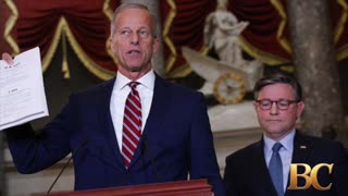 Essential workers left unpaid after Senate Democrats kill pay bill