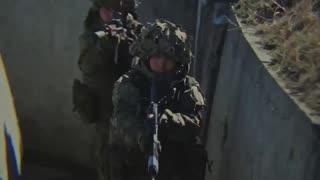 North Korean Soldiers Singing a Song 😁