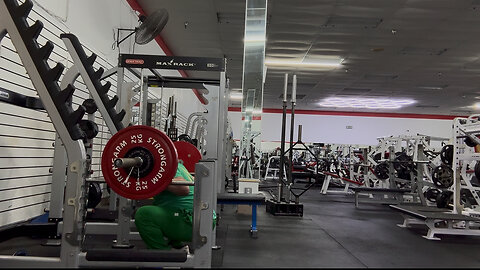 BACK SQUAT 125KG/275LBS 10 Reps