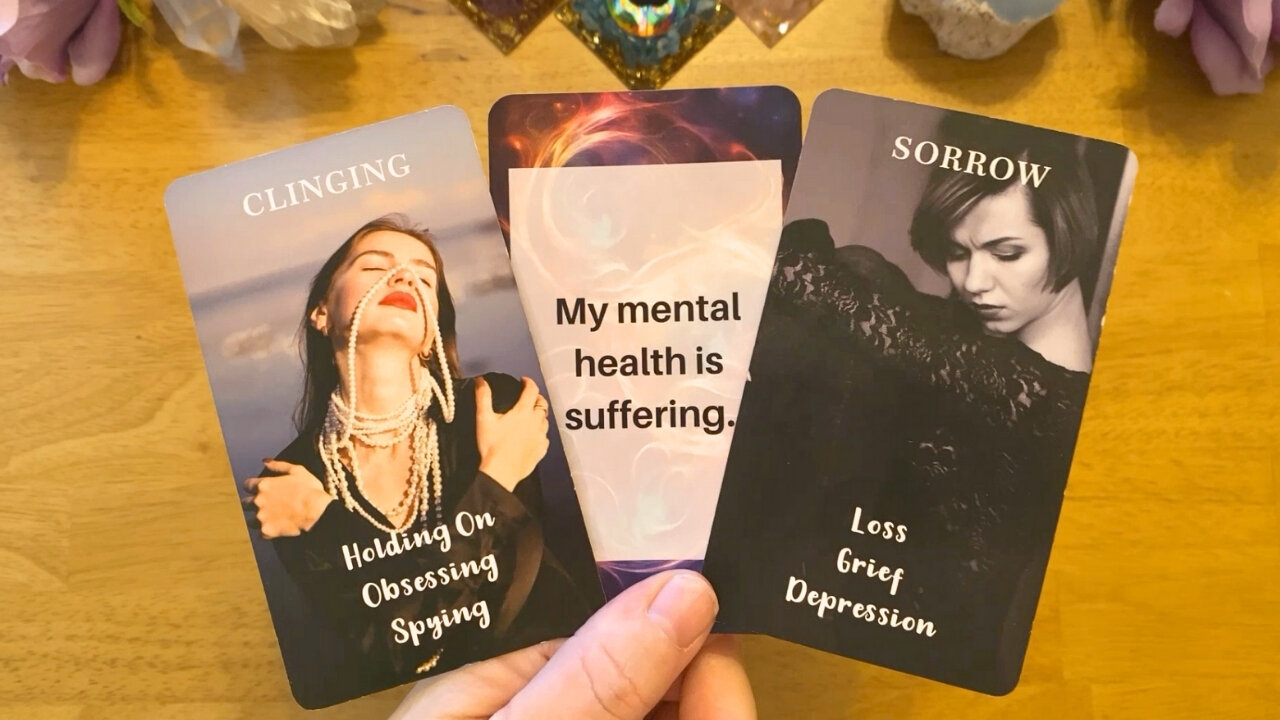 THEY CAN'T TAKE THE SILENCE BETWEEN YOU 😰 THEY'RE GOING CRAZY ☹️ (COLLECTIVE LOVE TAROT READING)