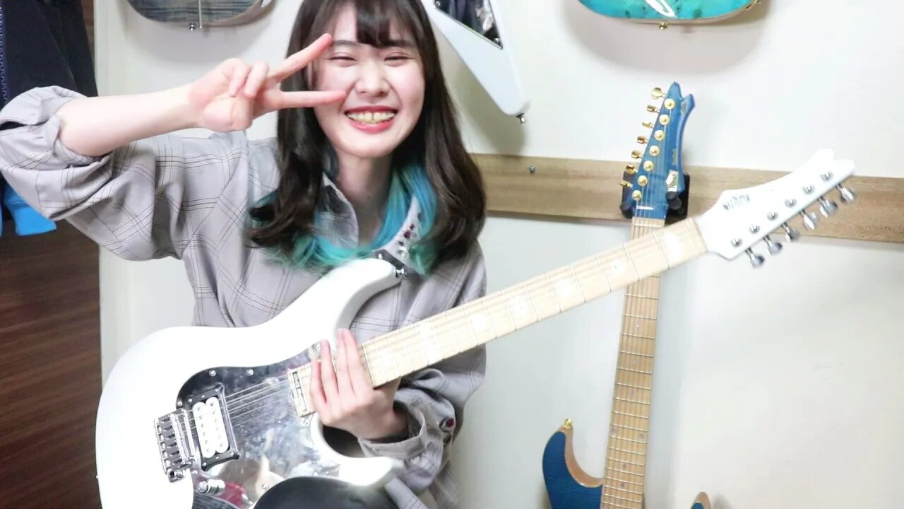 THIS GIRL CAN PLAY