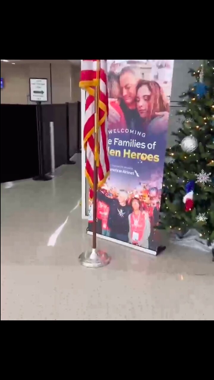 I discovered the American Flag being hidden behind an advertising banner !