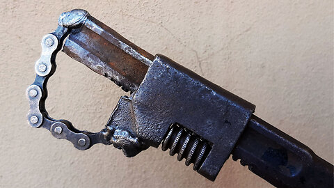 LOOK AT THE NEW TOOL I MADE WITH THIS BROKEN STILSON KEY