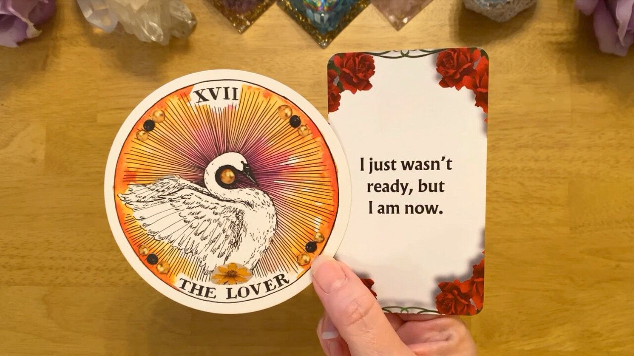 IF THIS LOVE READING FOUND YOU EXPECT BIG MOVES FROM YOUR PERSON! 😍 (COLLECTIVE LOVE TAROT READING)
