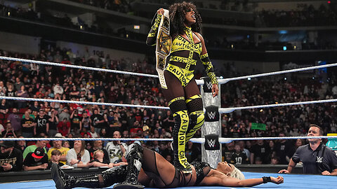 Tigerhite Reviews WWE SmackDown 5/2/25 – LA Knight, Fatu, Cargill BRING IT! #shorts