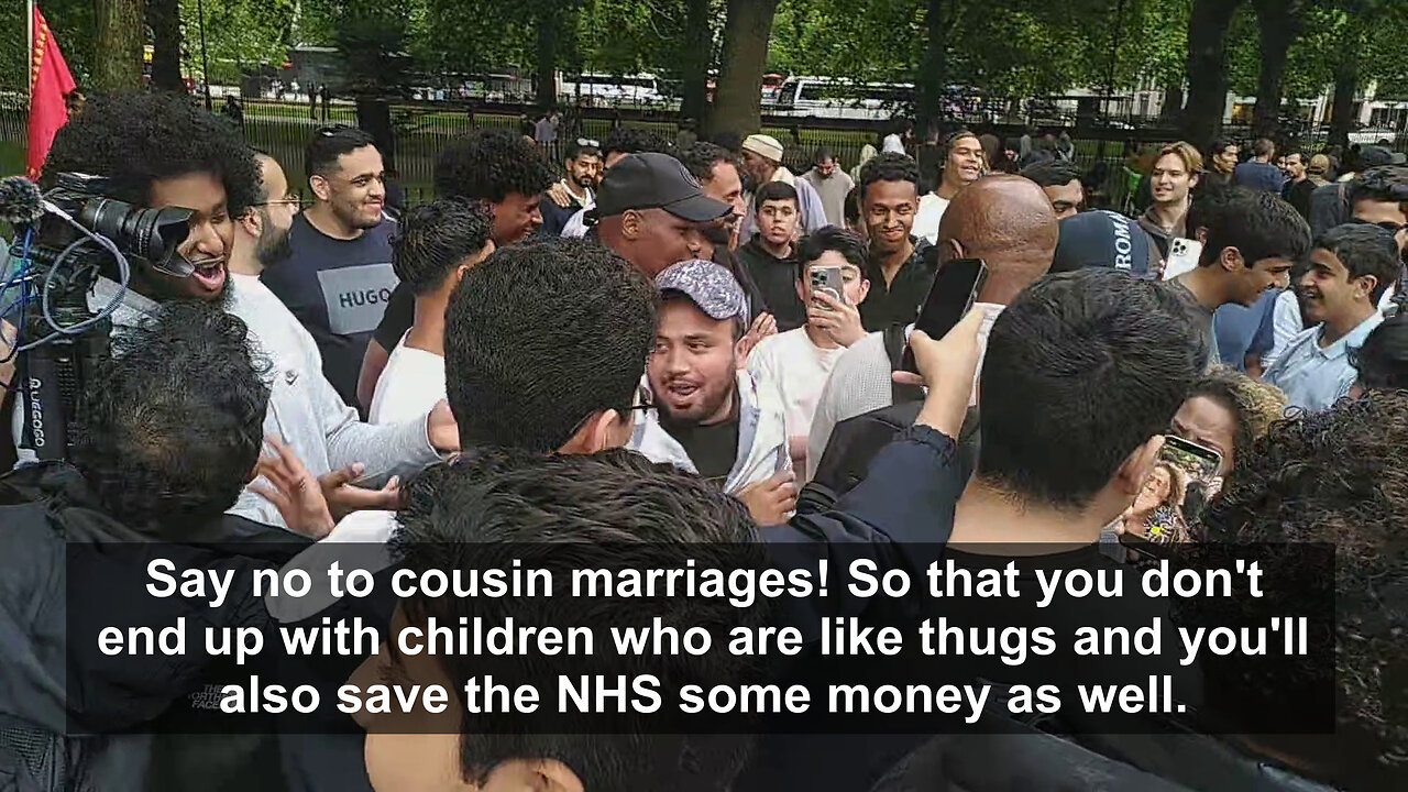 Some Muslim Thugs Showing Their Thanks For Being Let Into The Country - Speakers Corner