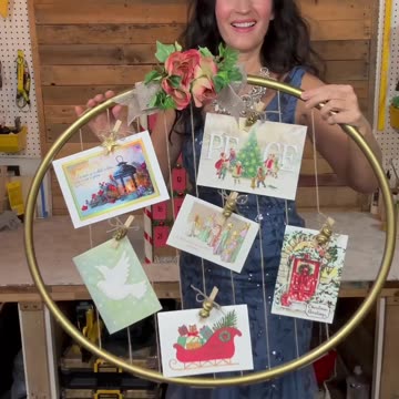 Making a Hula Hoop Christmas card holder using acorns and pinecone clips, Christmas Countdown Day 15