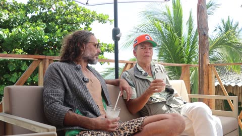 Max Keiser & Russell Brand Kick off Bitcoin Historico with a CocoMax